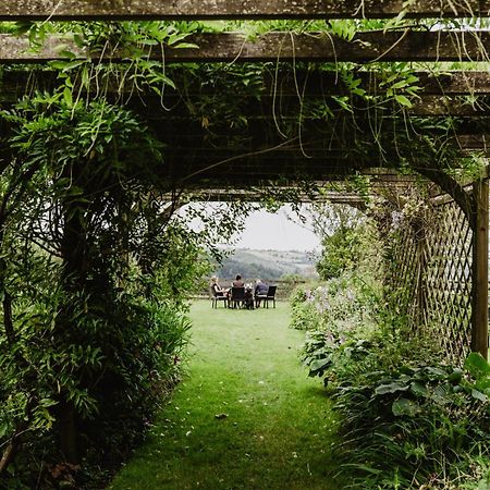 Mallyan Spout Hotel Goathland Bagian luar foto