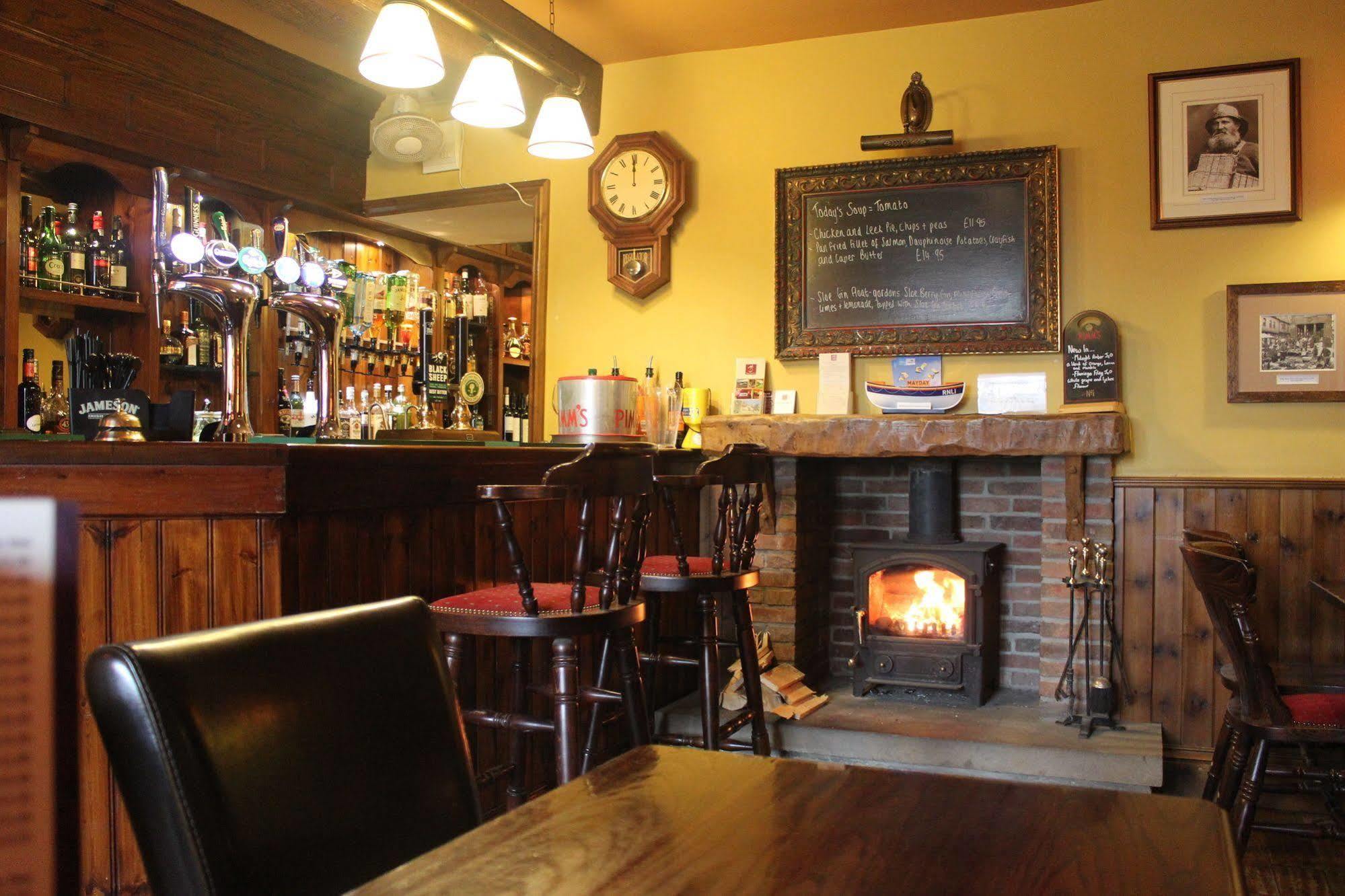 Mallyan Spout Hotel Goathland Bagian luar foto