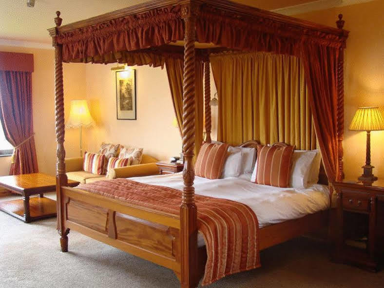Mallyan Spout Hotel Goathland Bagian luar foto