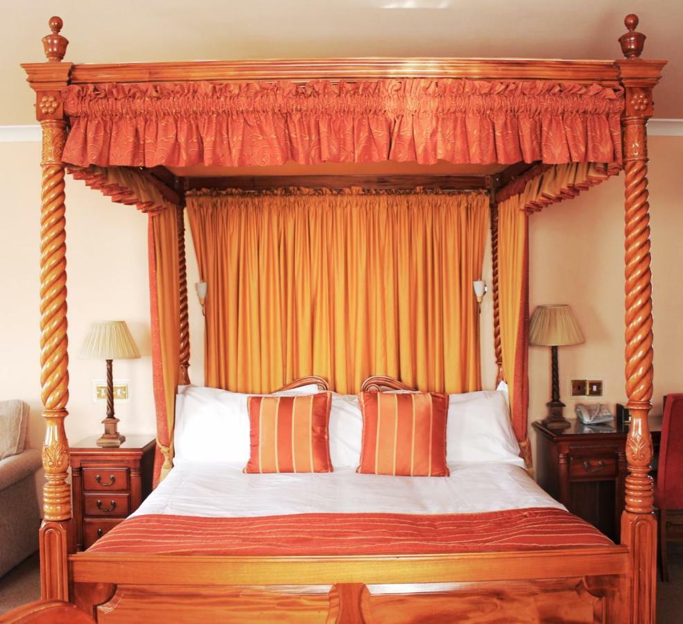 Mallyan Spout Hotel Goathland Bagian luar foto